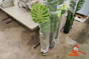 117 · MONSTERA ARTIFICIAL PLANT 110cm