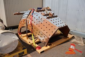 1 X Shiploader Impact Plate P/N: Meow Sl6, Material No: 11071731, On Metal Skid, Overall Dimensions Approx 320mm L X 2300mm W X 1600mm H.