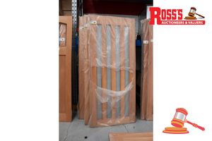 32 · TIMBER DOOR WITH 4x FROSTED GLASS PANELS, CODE: ED 78, 2040 x 870 x 38mm