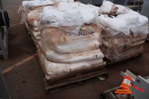 APPROX 30 X WATER TREATMENT CHEMICALS, INCLUDES: BASF MAGNAFLOC 5250, BATCH NO: 29E21362A, MATERIAL: 50298853, GROSS 12,634 PER BAG, ON PALLET