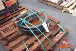 134 · CATERPILLAR BEARING-FR, P/N 115-6370 (VISIBLE WEAR, SURFACE MARKS, STRAPPED TO PALLET)