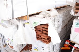Pack Of Jarrah, Skip Dressed, Feature, 100mm X 25mm, 401lm, 5.4mm X 400mm X 400mm, Approx, Note: Random Lengths (Pack# 320027893)