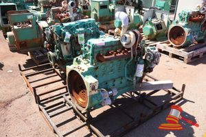 1 X Cummins Diesel Engine, Model: Qsb7-G3 Nr3, Sn:74906864, 250hp, Turbocharged, With Turbocharger And Alternator, Approx; 1.6m L X 510mm W X 770mm H, (Some Marks / Surface Rust On Exhaust Manifold), On A Pallet (Asset No; 17d6992) (S44#Ritm0896397)