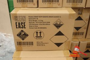2x BOXES OF CLEAN EASY HEAVY DUTY DRAIN CLEANER, 1L PER BOTTLE, 20x BOTTLES TOTAL
