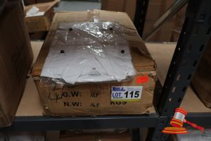 115 · APPROX 20x WHITE SHORT SLEEVE CHEFS JACKETS, SIZE: XL