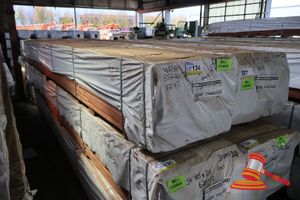 085 X 020 Decking Jarrah Feature Approx 644lm Random Lengths (Pack No-310003225) Transport Dims- L5.6 X W.500mm X D.500mm