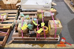 130 · ASSORTED ELECTRICAL GOODS, INCLUDES; OLEO INTERNATIONAL TRANSFORMER, ALTERNATOR ASSEMBLY,POPPER VALVE BRAKE CONTROL, VALVE KNIFE GATE, STARTER MOTOR ASSEMBLY, AND OTHER VARIOUS ITEMS, BOXED, ON A PALLET. (B9202917)