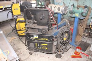 43 · UNIMIG 375S MIG WELDER WITH WIRE FEEDER, HOSE AND TORCH