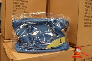 305 · BOX OF WINE COOLER BAGS