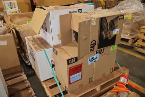 Caterpillar Service Parts And Filters, Including Preventative Maintenance Kits, Elements, Fuel Filters, Air Filters (Boxed, On Pallet)