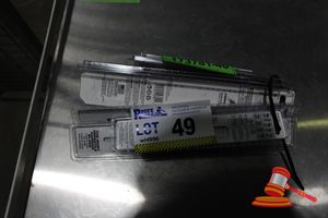 49 · APPROX 6 X MILWAUKEE SAWZALL RECIPROCATING SAW BLADES, INCLUDES: 48-00-5201, 48-00-5271, 48-00-5242, 48-00-5342, 48-00-5788, VARIOUS OTHERS (PACKAGED)