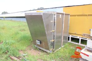 37 · STAINLESS STEEL FILTER BOX. APPROX 2300 X 1200 X H1800MM
