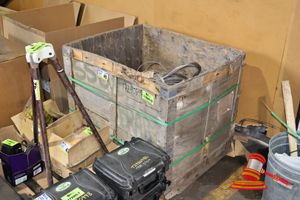 Approx 4 X Stainless Steel Braided Hoses, Various Lengths, 1 X No Smoking Sign, In A Crate