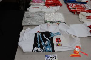 337 · BUNDLE OF VINTAGE COCA-COLA MERCH, SIZE M