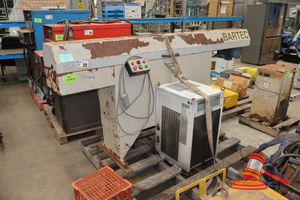1 X Bartec Metal Cutter With Point Wexten Oil Cooler, Model: Co-6ps, Sn:4047256, Refrigerant: R-22, Delivery Date: 2011, Power 3ph 220v 50hz 3.8a, Pump; 3ph 220v 50hz 1.9a, 20l/Min, (Plate Partially Visible) Untested (Significant Rust / Paint Loss), Approx; 2.5m W X 940mm D X 1.2m H, On A Pallet