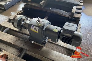 Flender Cyclic Gear Reducer With Clutch. Length 850 X 200 X H300mm. Unused