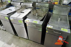 12 · TRUEHEAT SINGLE BAY DEEP FRYER, 1 x BASKET, NAT GAS
