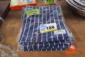 188 · NAVY BIB STRIPED APRON (10)