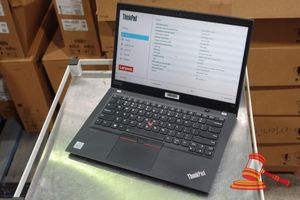 Lenovo T14s, 14 Inch Touch Notebook, Intel Core I5 10210u 1.60ghz, 8gb Ram, 256gb Ssd / No Os, Sn: Pc1pq9he / An:Itt30951, Untested (Some Marks / No Charger )