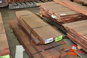 142 · PACK OF JARRAH SAWN, 250 x 38, QTY 2/0.9M & 300 x 38, 2/0.9M (PACK ID# 12)
