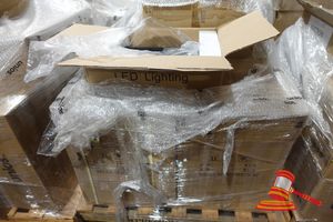 Led Street Lights, Approx 12+ X Boxes, Includes: Unios Iberia 150w Street Light Model: Iber0150.Tb40.F Ref:00003348, Unios Europa (Open Cone) 40w Street Light Model: Eurd0040.Tb40.F Ref:00001847, Various Others (Poss Unused, Boxed) On A Pallet