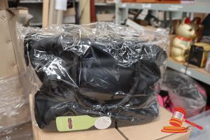 331 · BOX OF WINE COOLER BAGS