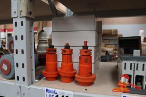 Bundle Of Modular Bases And Plugs