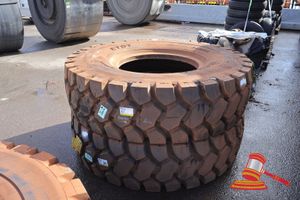 17 · 1x TECHKING ETDT 18.00R33 TYRE SERIAL# DA12301502961D. ( S44#3021, DISP25543, DR# 1008 )