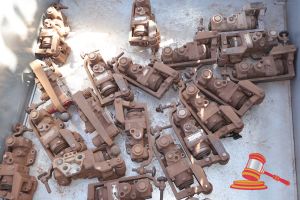 27 · APPROX 20 X WABCO ELX EMPTY LOAD VALVES, SUIT RAIL FREIGHT CAR BRAKING SYSTEMS, PC 310341-0002, IN A CRATE