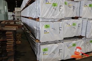 6 · JARRAH SKIP DRESSED, FEATURE, 100mm x 25mm, 406LM, TRANSPORT DIMS L5.7 x W500mm x D430mm, APPROX WEIGHT 800/900KG, RANDOM LENGTHS (PACK# 320029923)