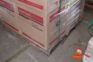 46 · 1 X NEW,KIPOR DIESEL ENGINE, AIR COOLED, MODEL NO: KM186F22E,9HP,E/START , IN SEALED BOX.