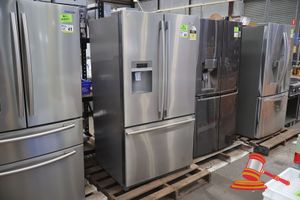 42 · WESTINGHOUSE FRENCH DOOR REFRIGERATOR, MODEL: WHE7670SA, SN:34520058, 762L GROSS VOLUME, GREY, APPROX; 910W X 913D X 1778HMM. UNTESTED. SOME MARKS