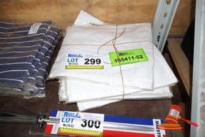 299 · WHITE WAITERS APRON (10)