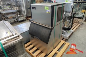 126 · 1 X ICE-O-MATIC COMMERCIAL ICE MAKER, MODEL: ICE0405FA4, SN:17011280010689, DAMAGED COOLING FINS, UNTESTED, APPROX; 740MM W X 790MM D X 1.3M H, ON A PALLET (REF:SAT-18834) (WHEATSTONE UPSTREAM)