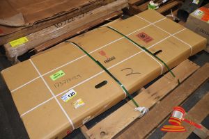 1 X Caterpillar Glass, Cat P/N:117-2093, Approx; 1.7m W X 740mm D, On A Pallet