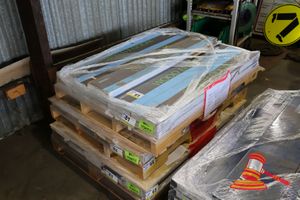 61 · PALLET WOOD EFFECTS LUXURY VINYL PLANK - SIZE 180 x 1200mm x 15 PIECES= 3.24m2 = TOTAL QTY 35.64m2 (P-063)