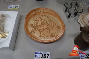 2x VINTAGE ITALIAN CERAMIC PLATES