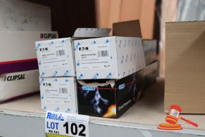102 · BUNDLE OF ASSORTED CIRCUIT BREAKERS, UNTESTED