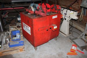 76 · MOBILE STEEL STORAGE CABINET (RED). LOCKABLE. APPROX 900 X 700 X H900MM. CABINET ONLY