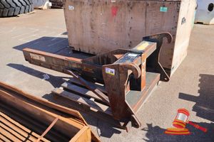 Lifting Jig For Front End Loader, 3000 Kg, 2500mml X 1300 W
