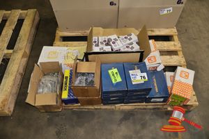APPROX 13 X BOXES OF FASTENERS, INCLUDES: HITECH FASTENERS, HOBSON ENGINEERING STRUT ASSEMBLY GAL 20X40MM, BREMICK FASTENERS, SQUARE WASHER PLATES, VARIOUS OTHERS (BOXED)