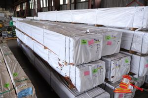 Jarrah Skip Dressed, Feature, 100mm X 25mm, 406lm, Transport Dims L5.7 X W500mm X D430mm, Approx Weight 800/900kg, Random Lengths (Pack# 320029925)