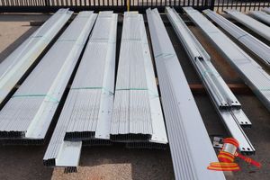 43 · APPROX 21 PCS GALV STEEL Z PURLINS 150 X 1.5MM X 5.96MTRS