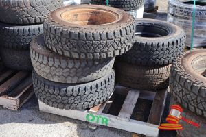 47 · 5 X 70R17 VARIOUS WIDTHS LT TYRES ON STEEL RIMS, 6 STUD, (USED, SOME WEAR / RUST ON RIMS)