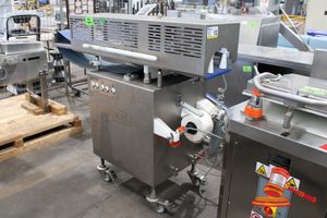 12 · VEMAG MEAT PORTIONING CONVEYOR WITH BLUE CONVEYOR BELT. MODEL: MMP 220. MOBILE. 3 PHASE (PLUG). STAINLESS STEEL. APPROX;1.8M W X 65CM D X 1.3M H. (UNTESTED)