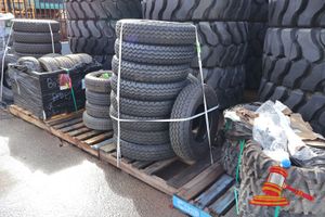 24 · 10x TYRES 225/95R16 ON A PALLET.