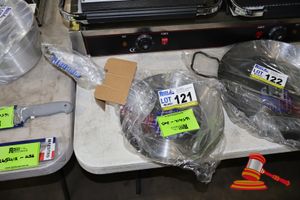 121 · STEEL FRY PAN 25CM