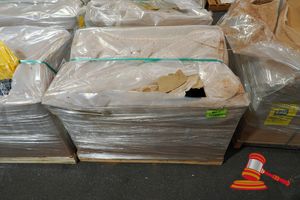 26 · APPROX 26, CATERPILLAR 629-1489 DOOR SEALS, IN A PALLET