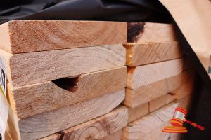 14x Lengths Of Non-Structural, Untreated Pine Timber, Approx 170 X 35mm X 3.6m