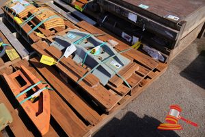 1 X 10621488 Pad, Heavy Duty Machine Part (Some Rust / Marks) On Pallet